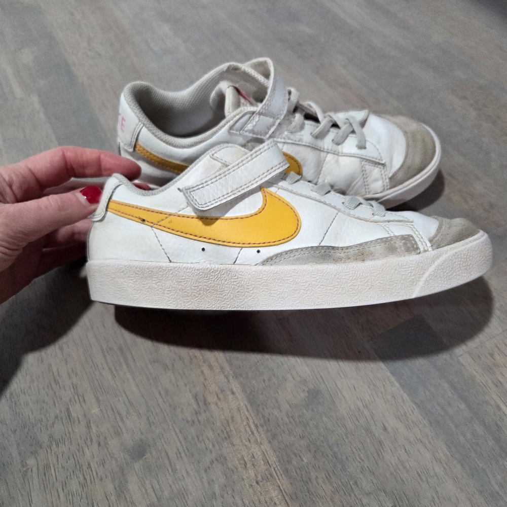 Nike Kids White and Yellow Sneakers